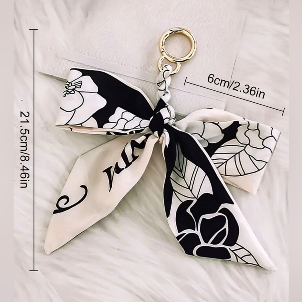 Large Silk Bowknot Keychain/Bagcharm - Picture 2 of 4